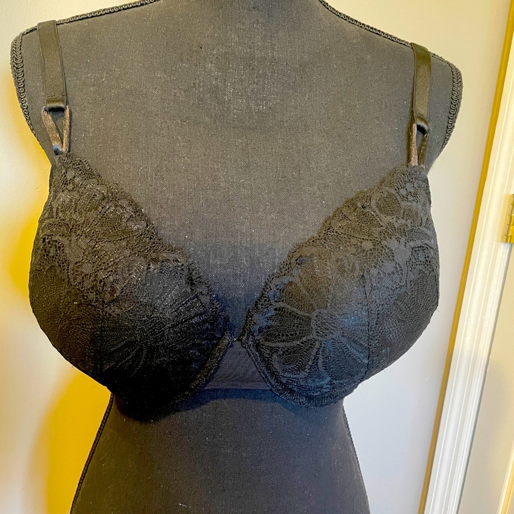 Victoria Secret’s Bra size 36DD